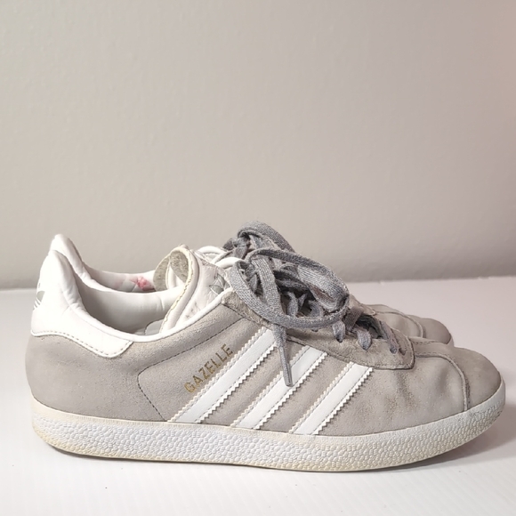 Adidas Women's Gazelle Sneakers in Gray and White Size 7 - Picture 6 of 11